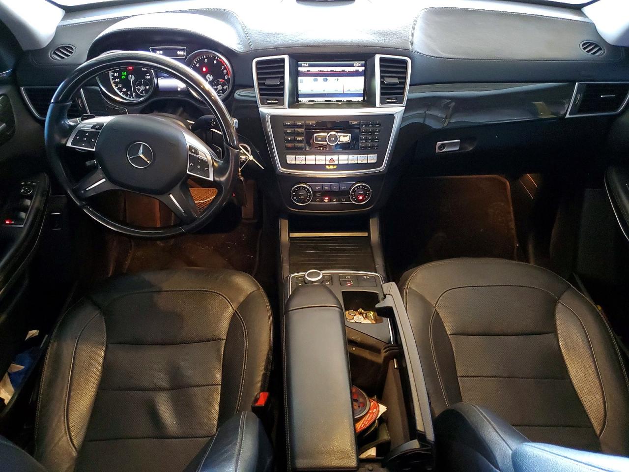 2015 MERCEDES-BENZ GL 550 4MATIC photo 8