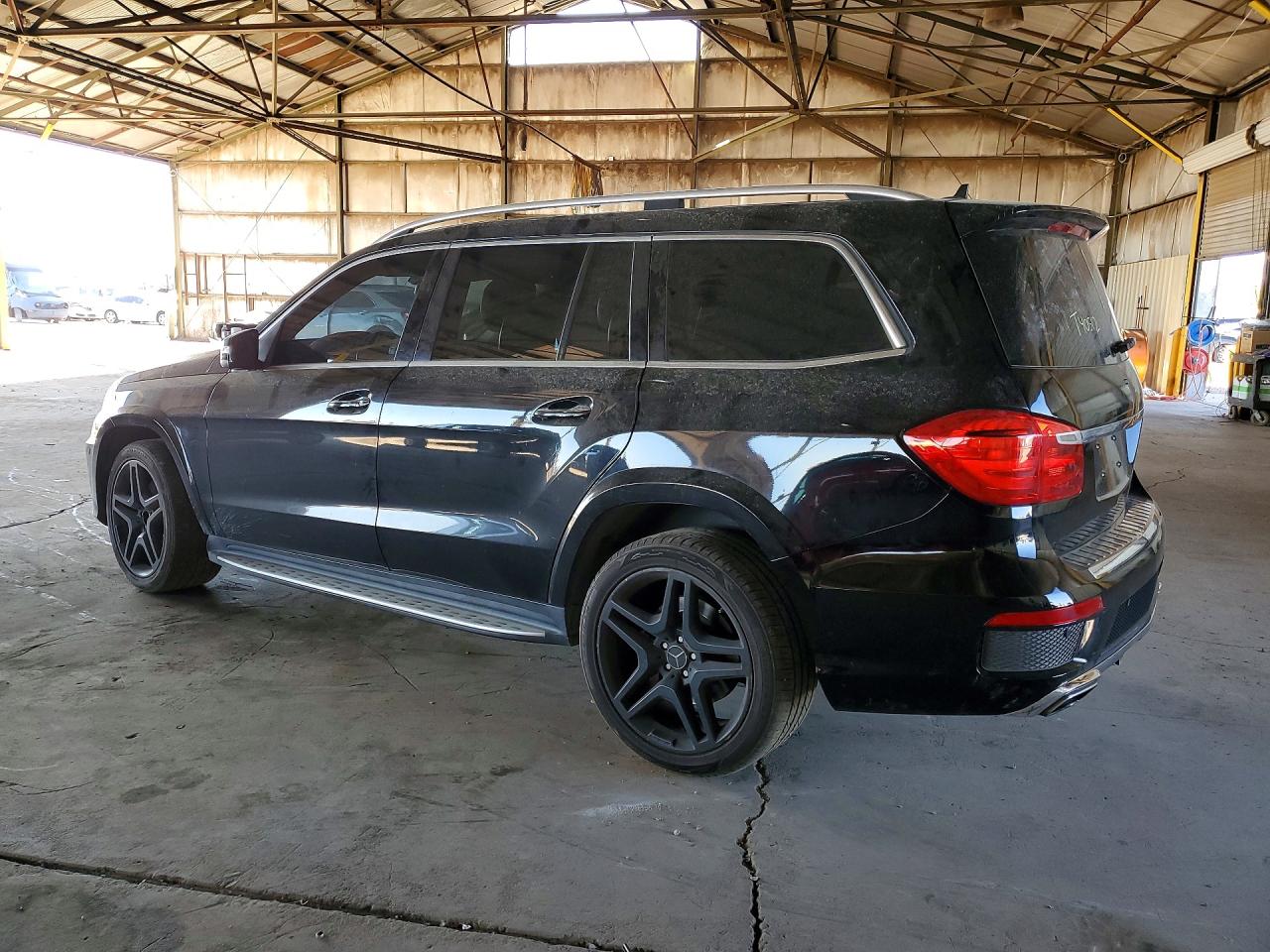 2015 MERCEDES-BENZ GL 550 4MATIC photo 2
