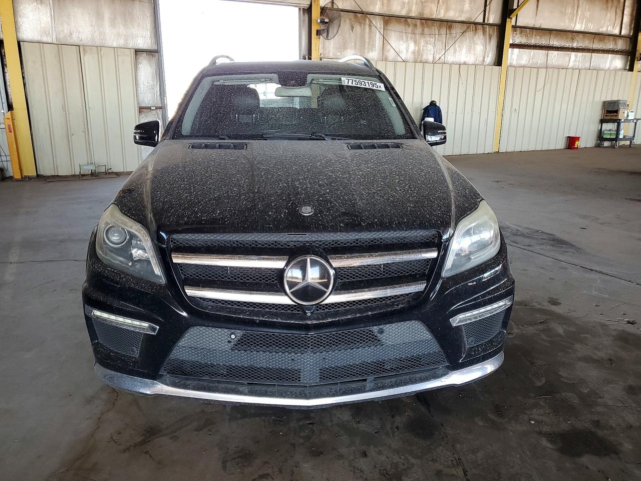 2015 MERCEDES-BENZ GL 550 4MATIC photo 5