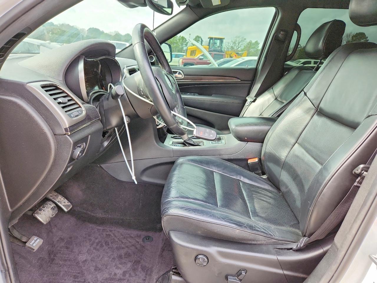 2018 JEEP GRAND CHEROKEE OVERLAND photo 7