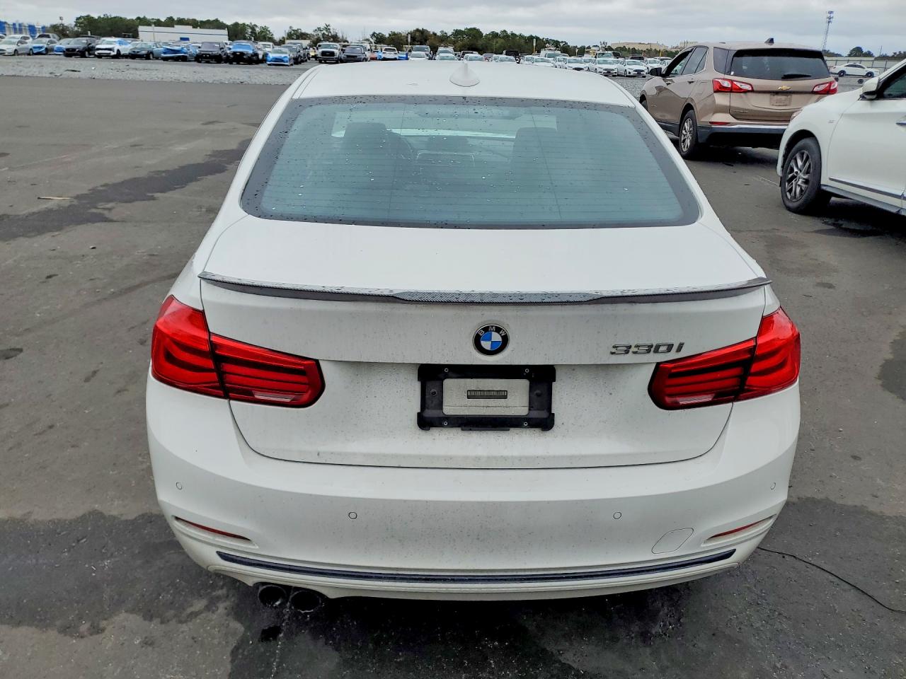2017 BMW 330 I photo 6