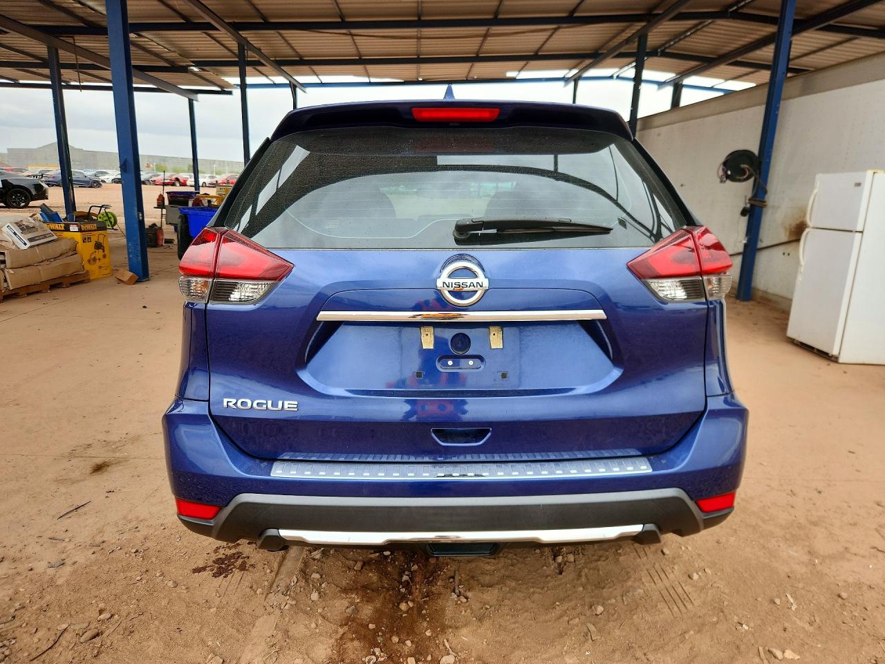2020 NISSAN ROGUE S photo 11