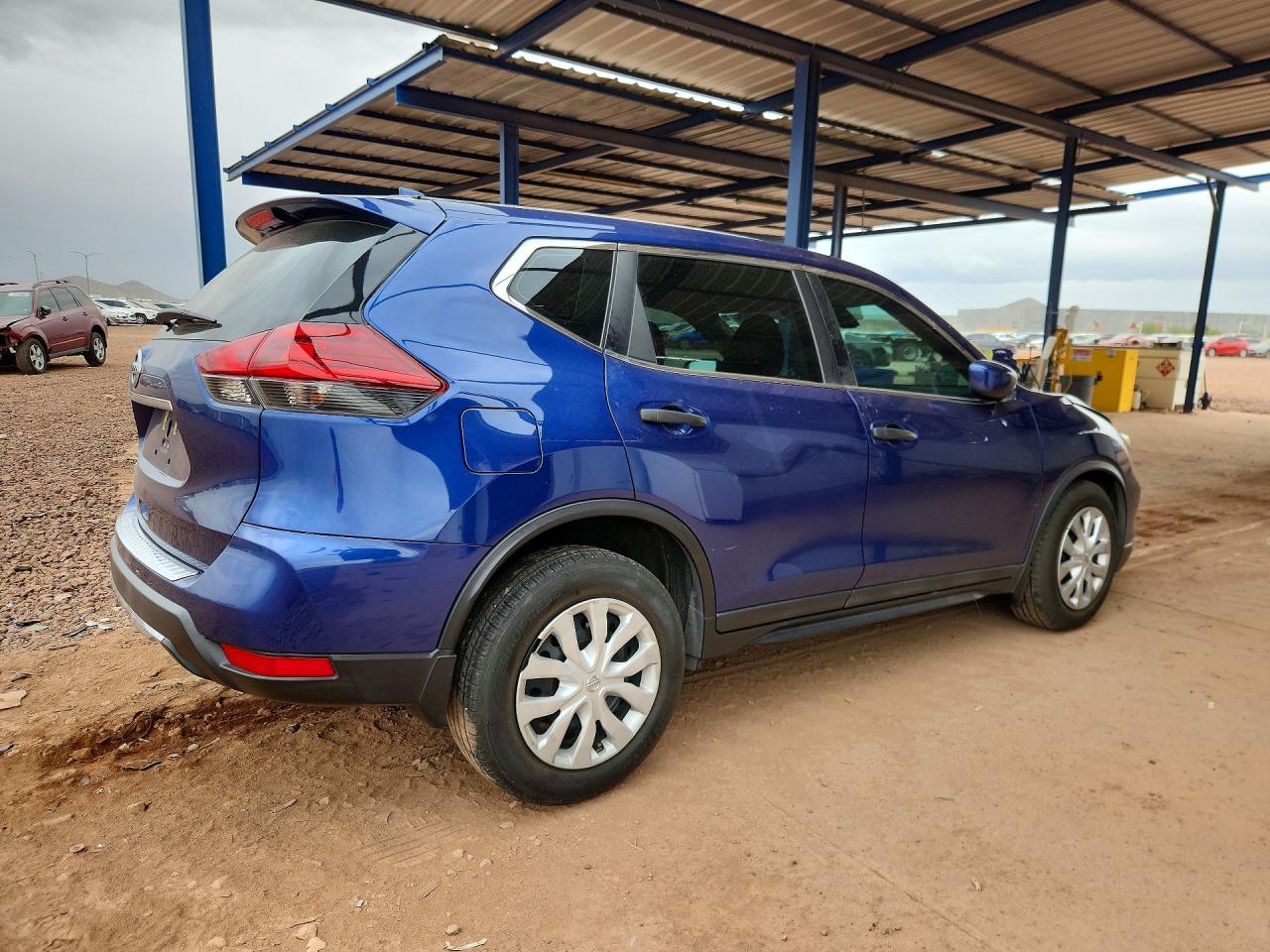 2020 NISSAN ROGUE S photo 5