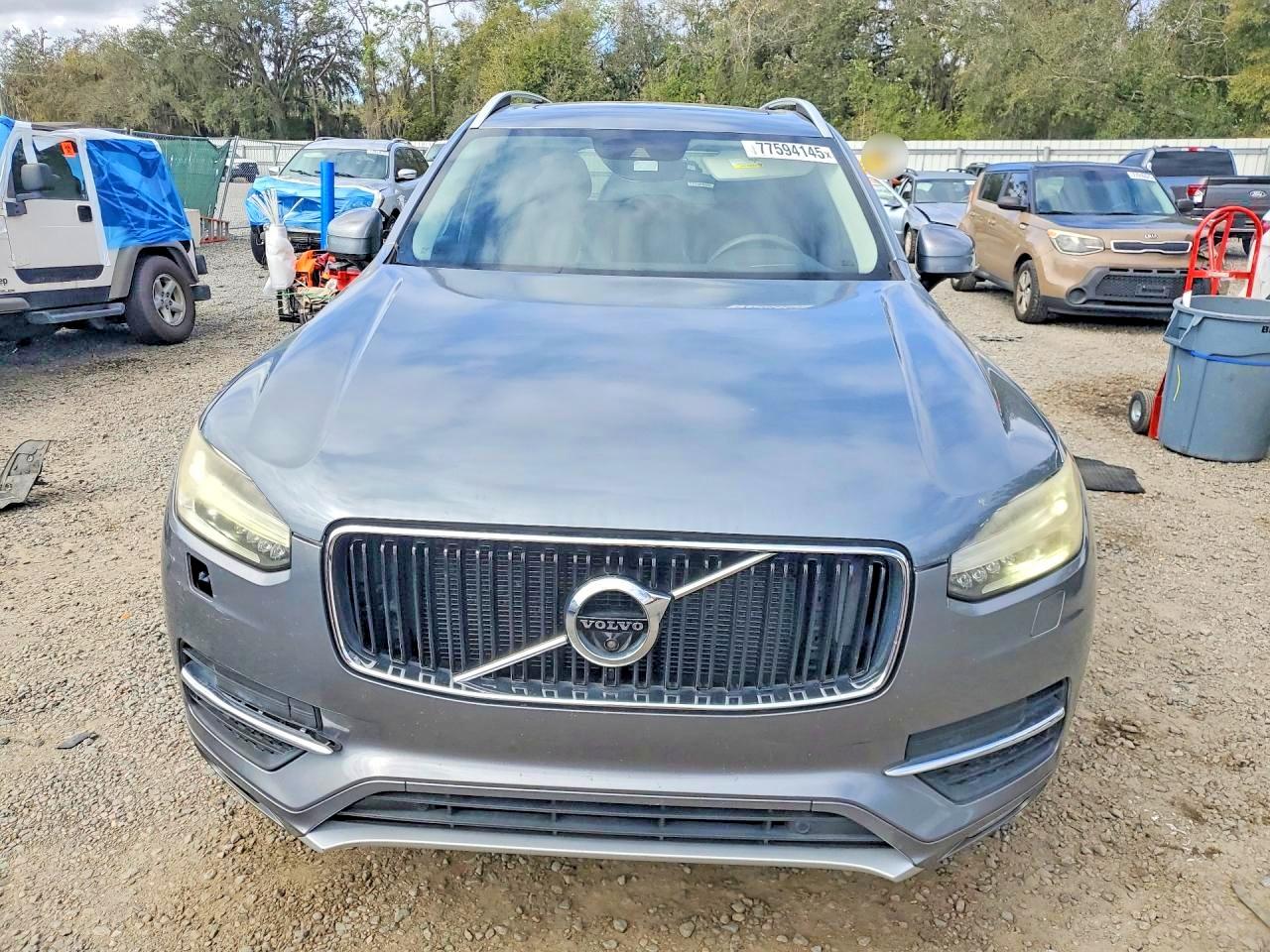 2016 VOLVO XC90 T6 photo 9