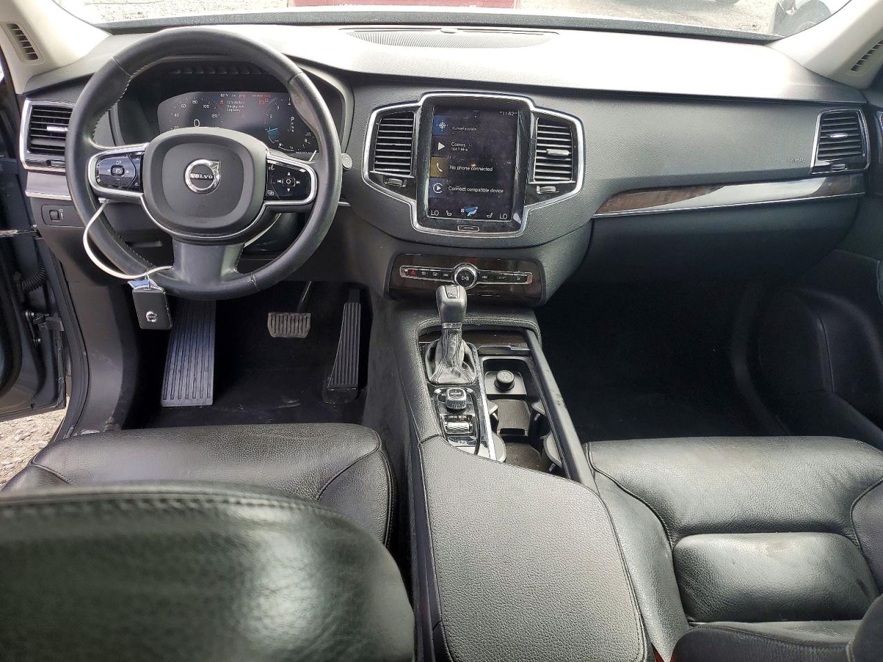 2016 VOLVO XC90 T6 photo 15
