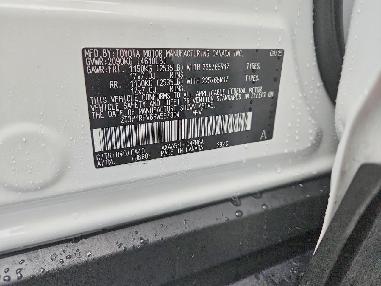 2025 TOYOTA RAV4 XLE photo 25