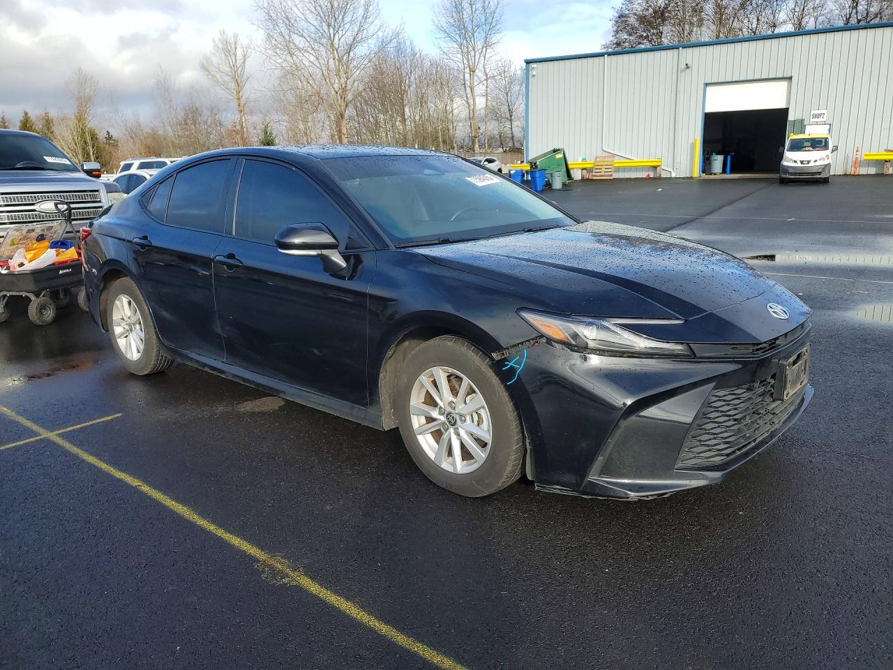 2025 TOYOTA CAMRY photo 4