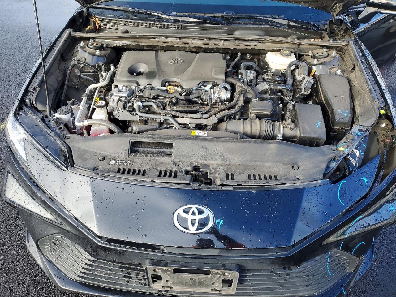 2025 TOYOTA CAMRY photo 11