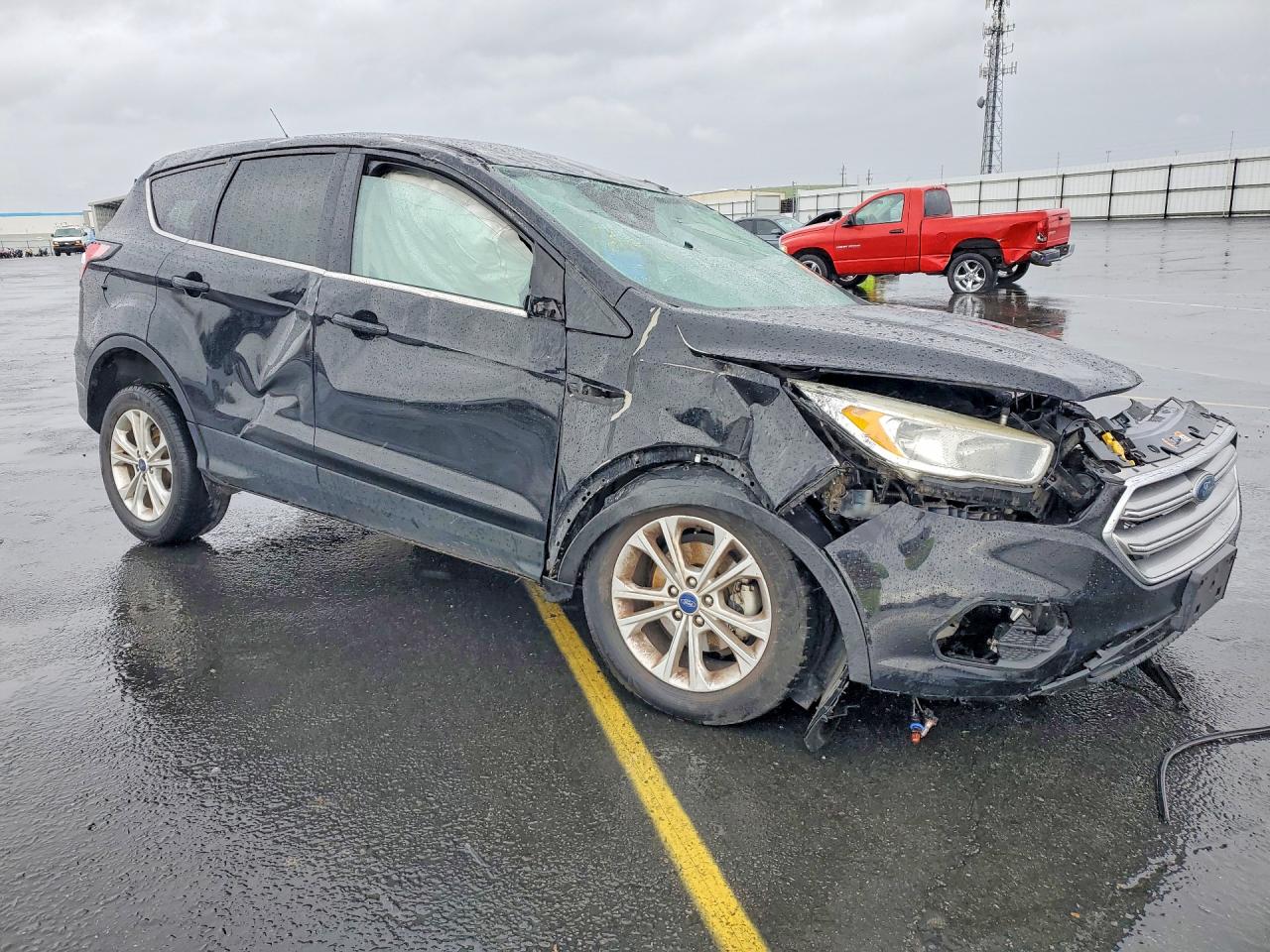 2017 FORD ESCAPE SE photo 4