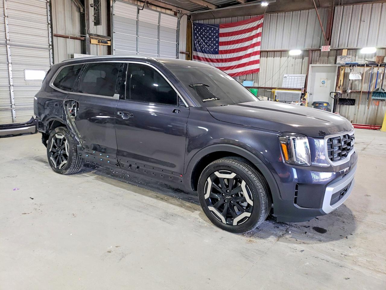 2025 KIA TELLURIDE S photo 7