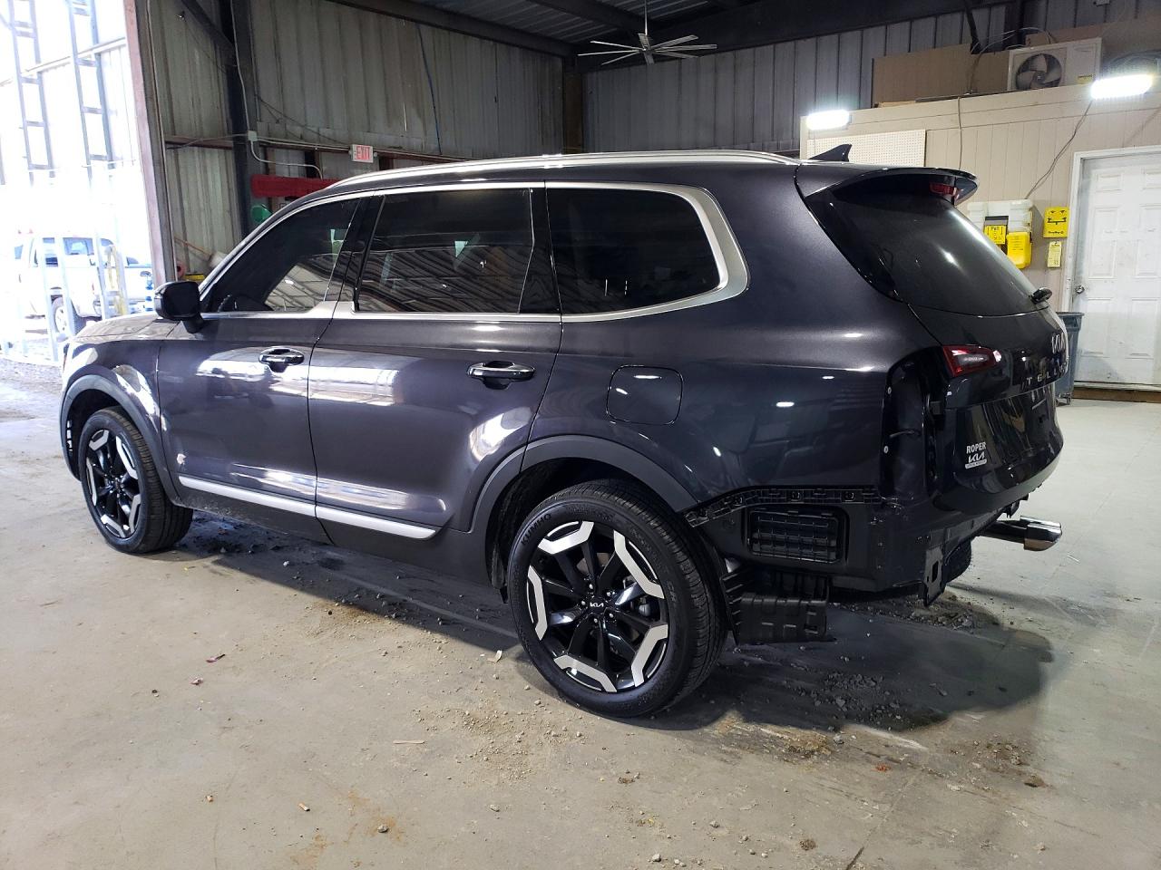 2025 KIA TELLURIDE S photo 3