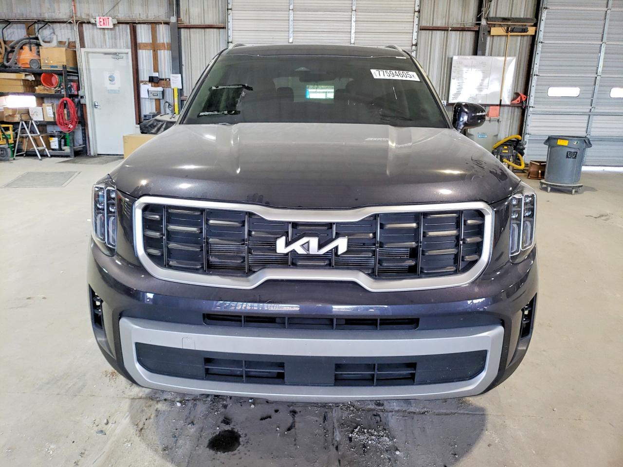 2025 KIA TELLURIDE S photo 9
