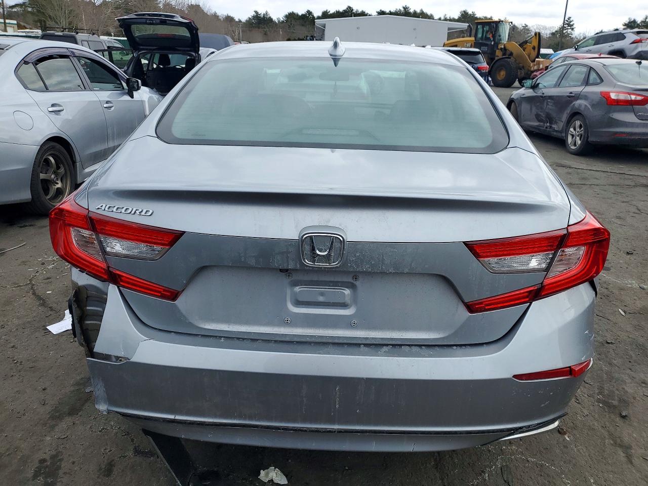 2018 HONDA ACCORD LX photo 11