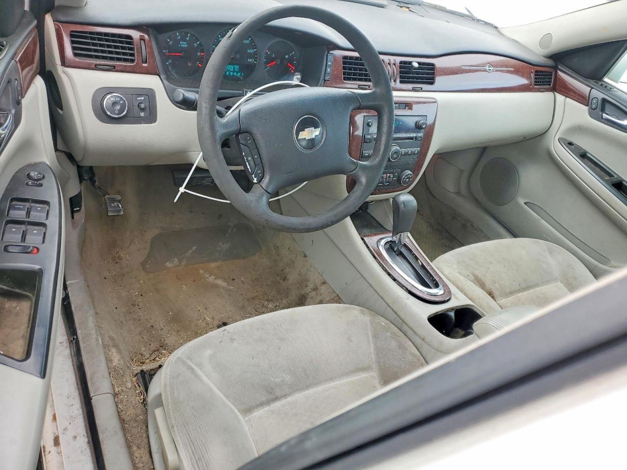 2010 CHEVROLET IMPALA LS photo 15