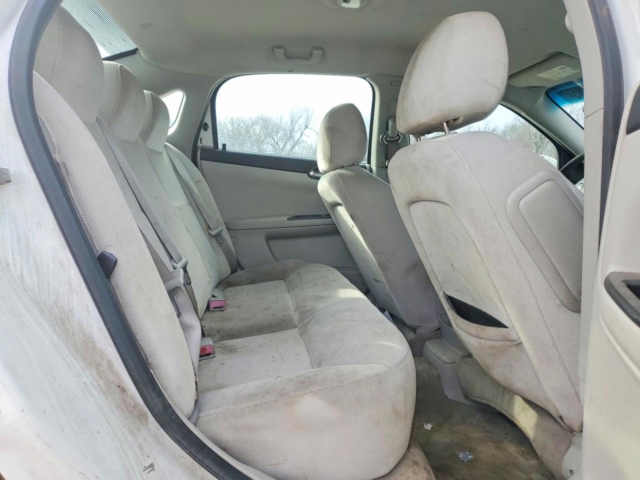 2010 CHEVROLET IMPALA LS photo 19