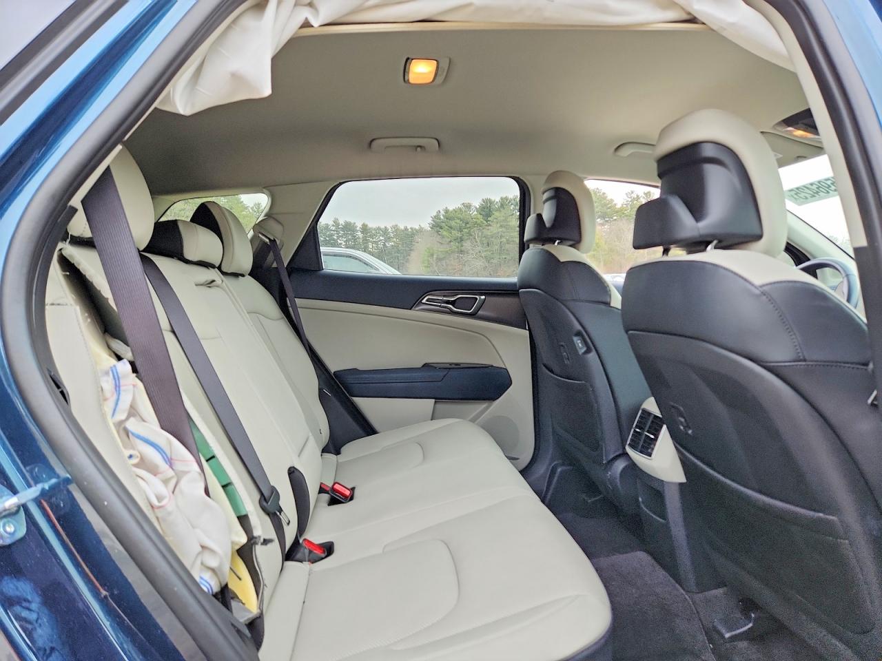 2025 KIA SPORTAGE EX photo 11