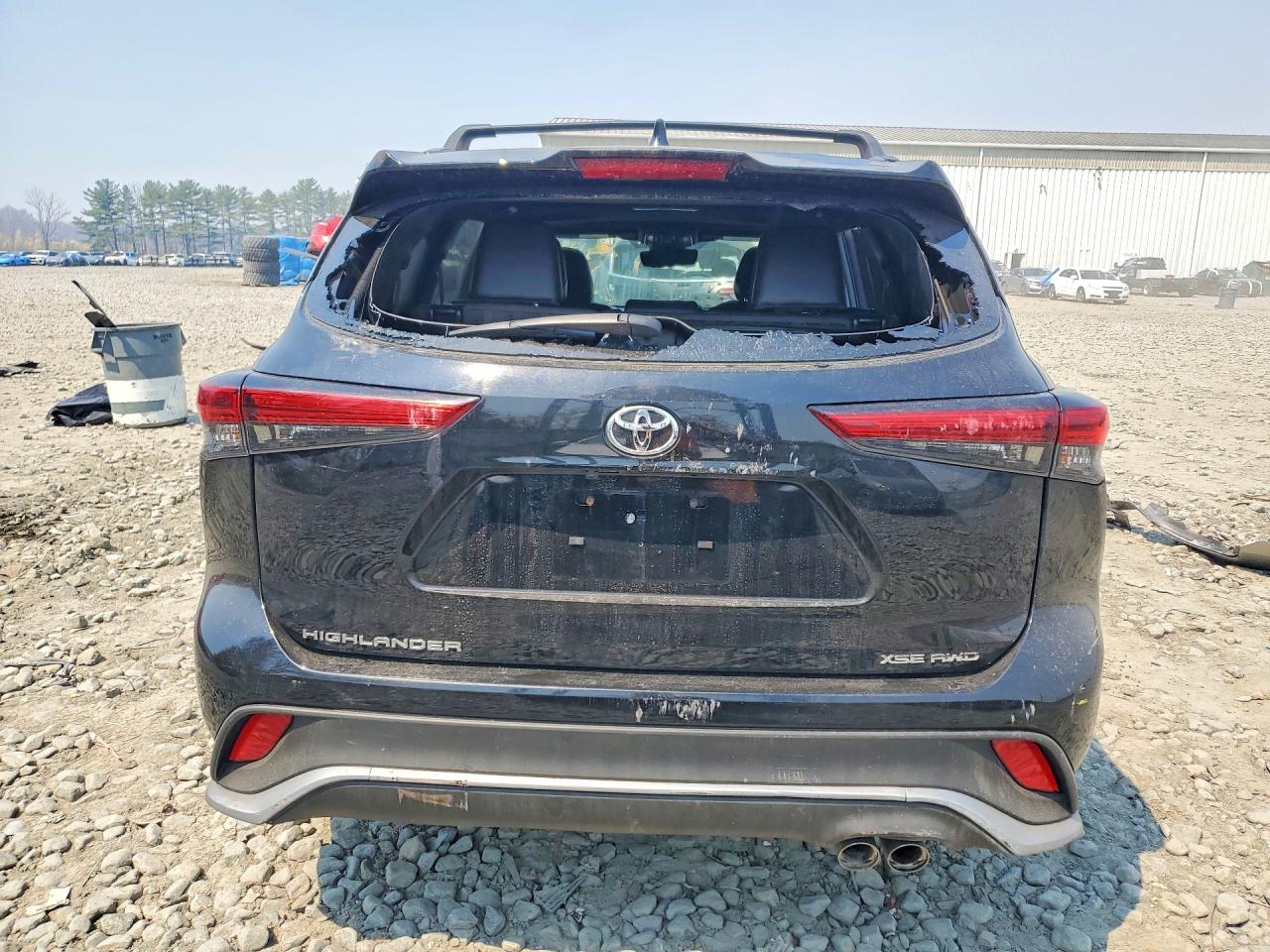 2023 TOYOTA HIGHLANDER XSE photo 11