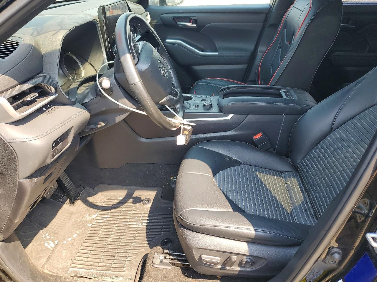 2023 TOYOTA HIGHLANDER XSE photo 13