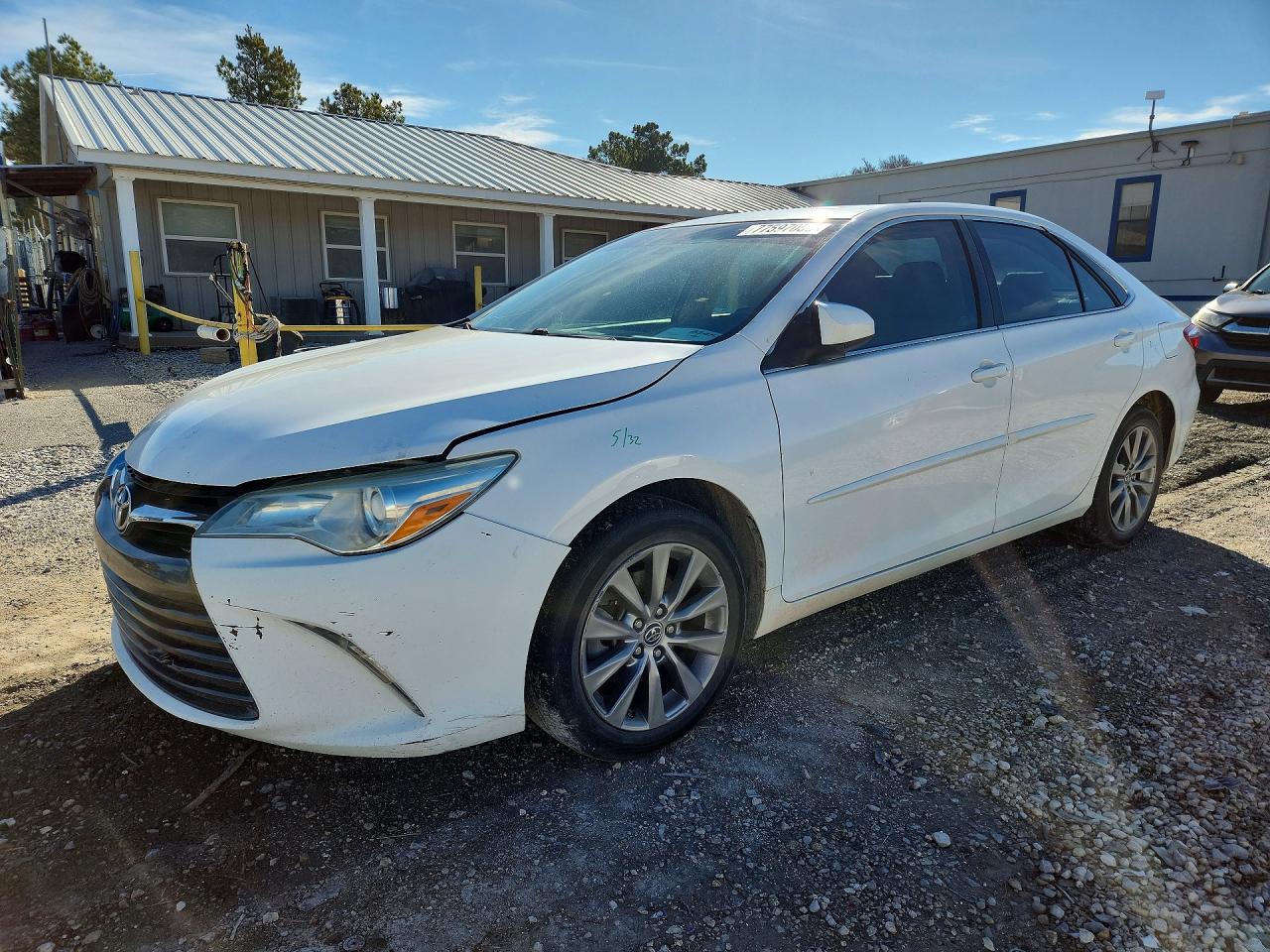 2015 TOYOTA CAMRY