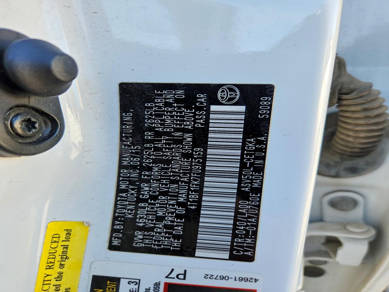 2015 TOYOTA CAMRY LE photo 34