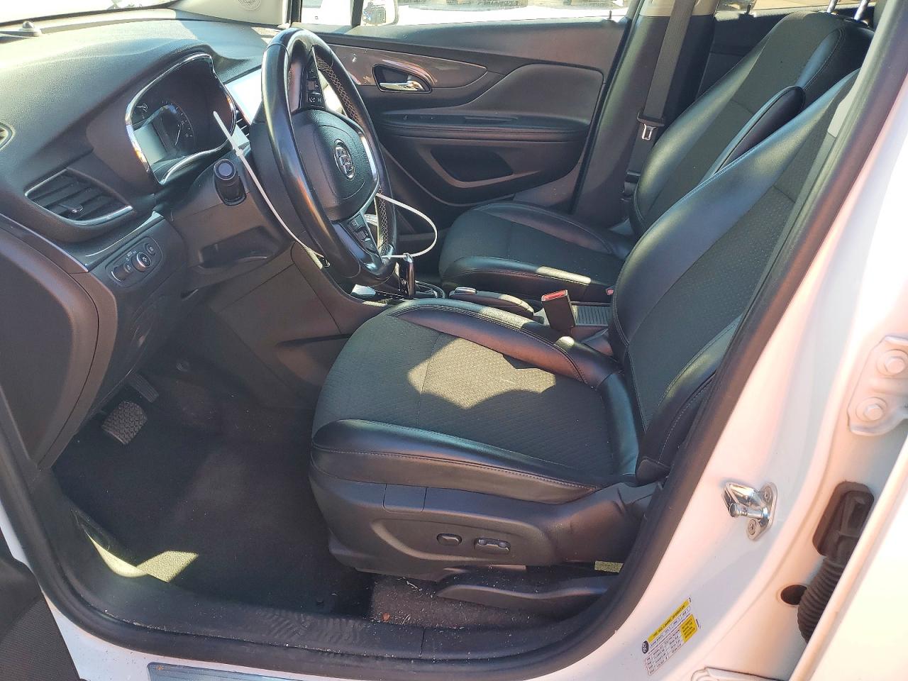 2019 BUICK ENCORE SPORT TOURING photo 7