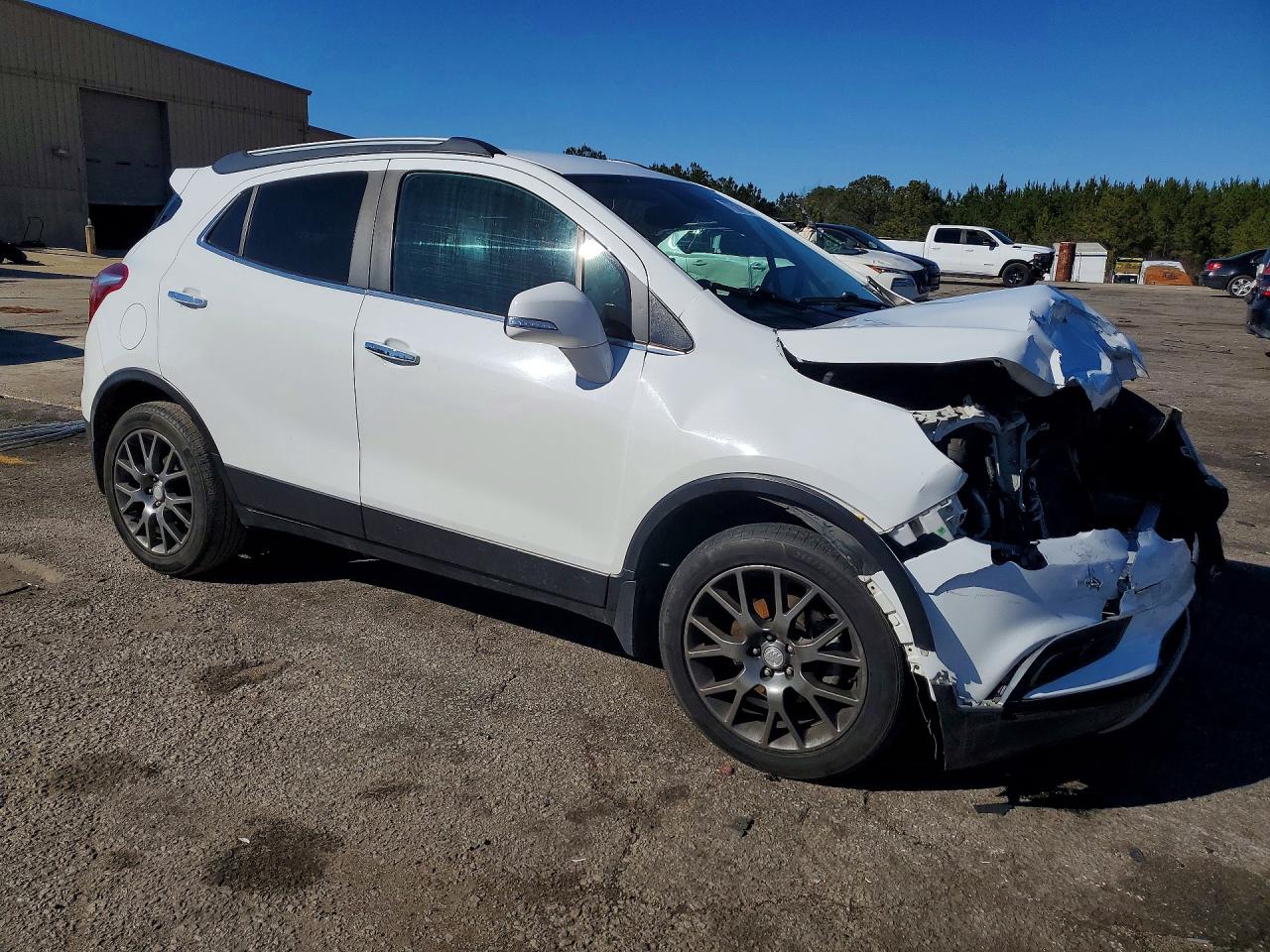 2019 BUICK ENCORE SPORT TOURING photo 4