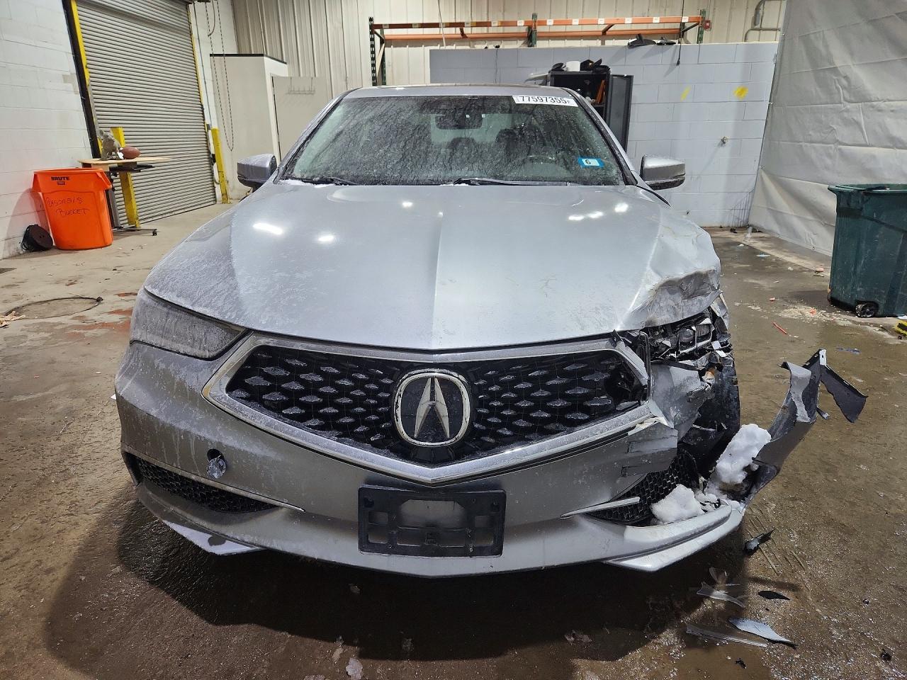 2018 ACURA TLX photo 13