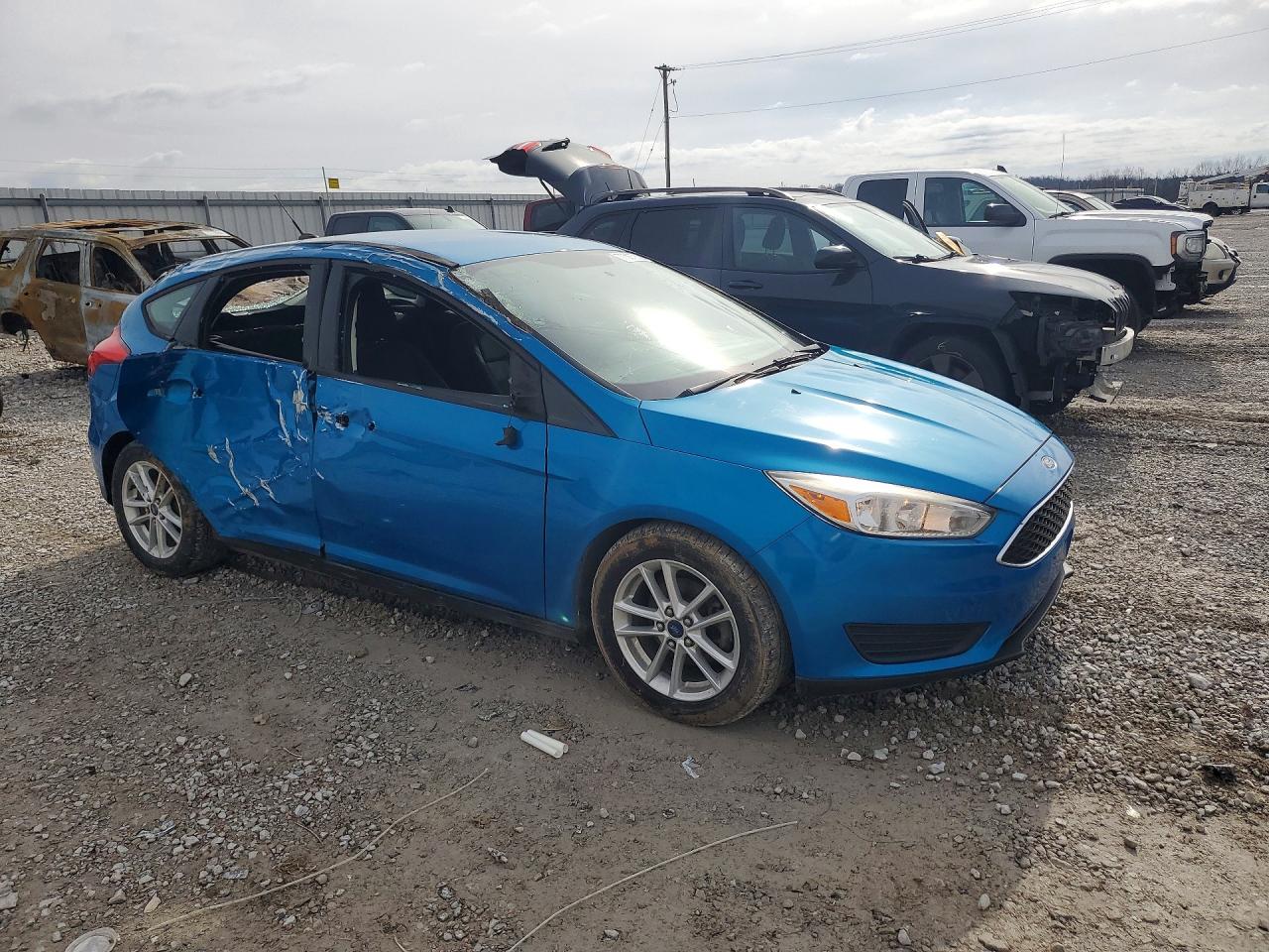 2015 FORD FOCUS SE photo 7