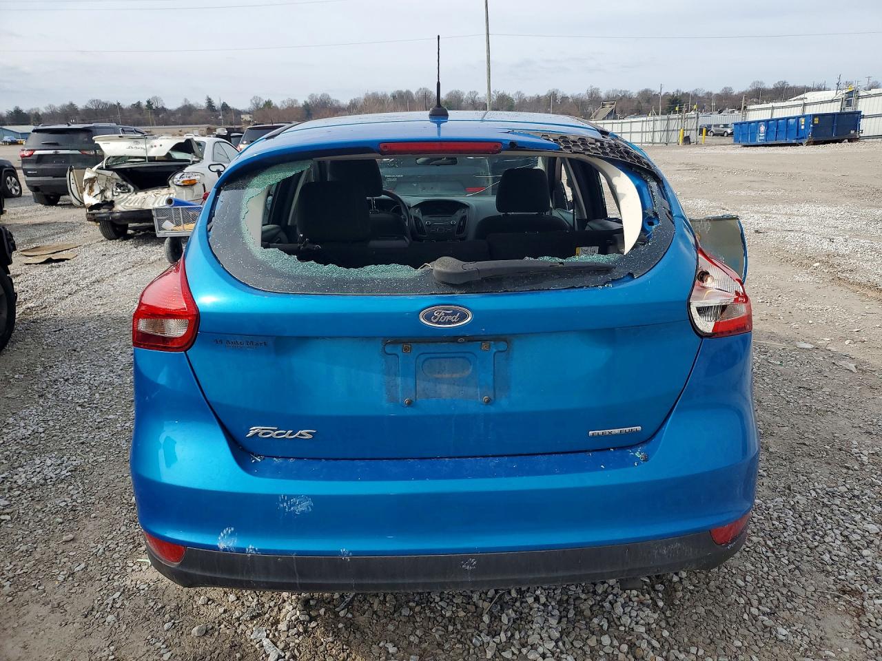 2015 FORD FOCUS SE photo 11