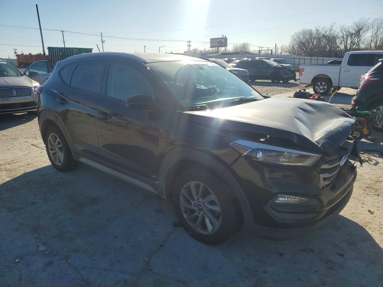 2017 HYUNDAI TUCSON SE photo 10