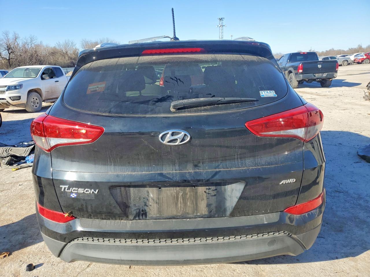 2017 HYUNDAI TUCSON SE photo 16