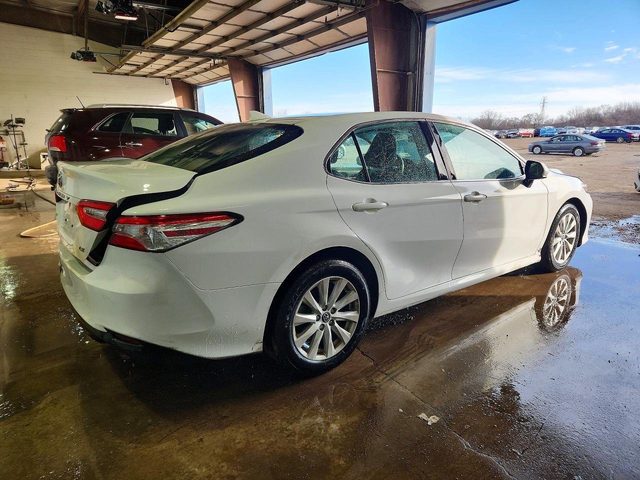 2020 TOYOTA CAMRY LE photo 7