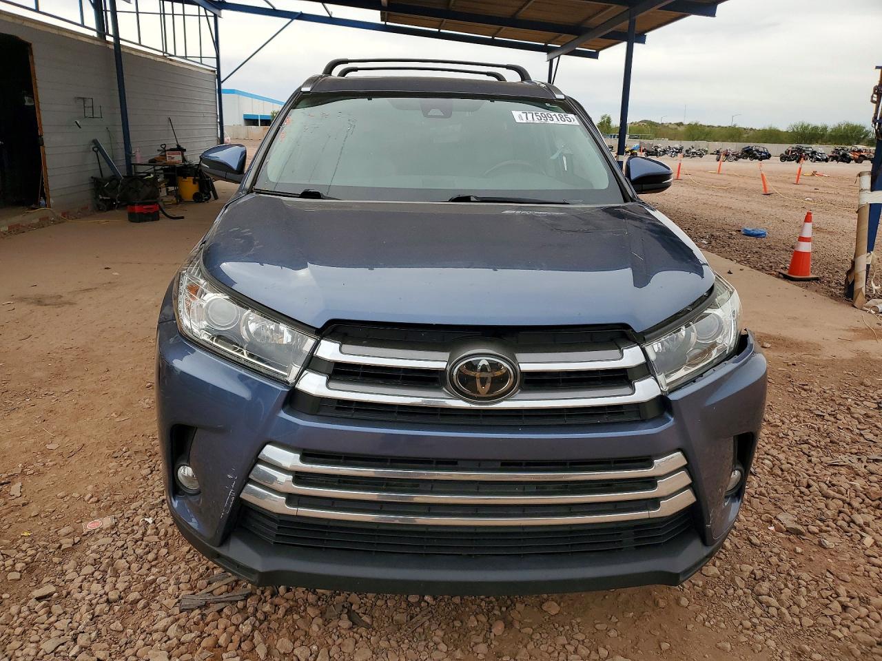 2018 TOYOTA HIGHLANDER LIMITED photo 5