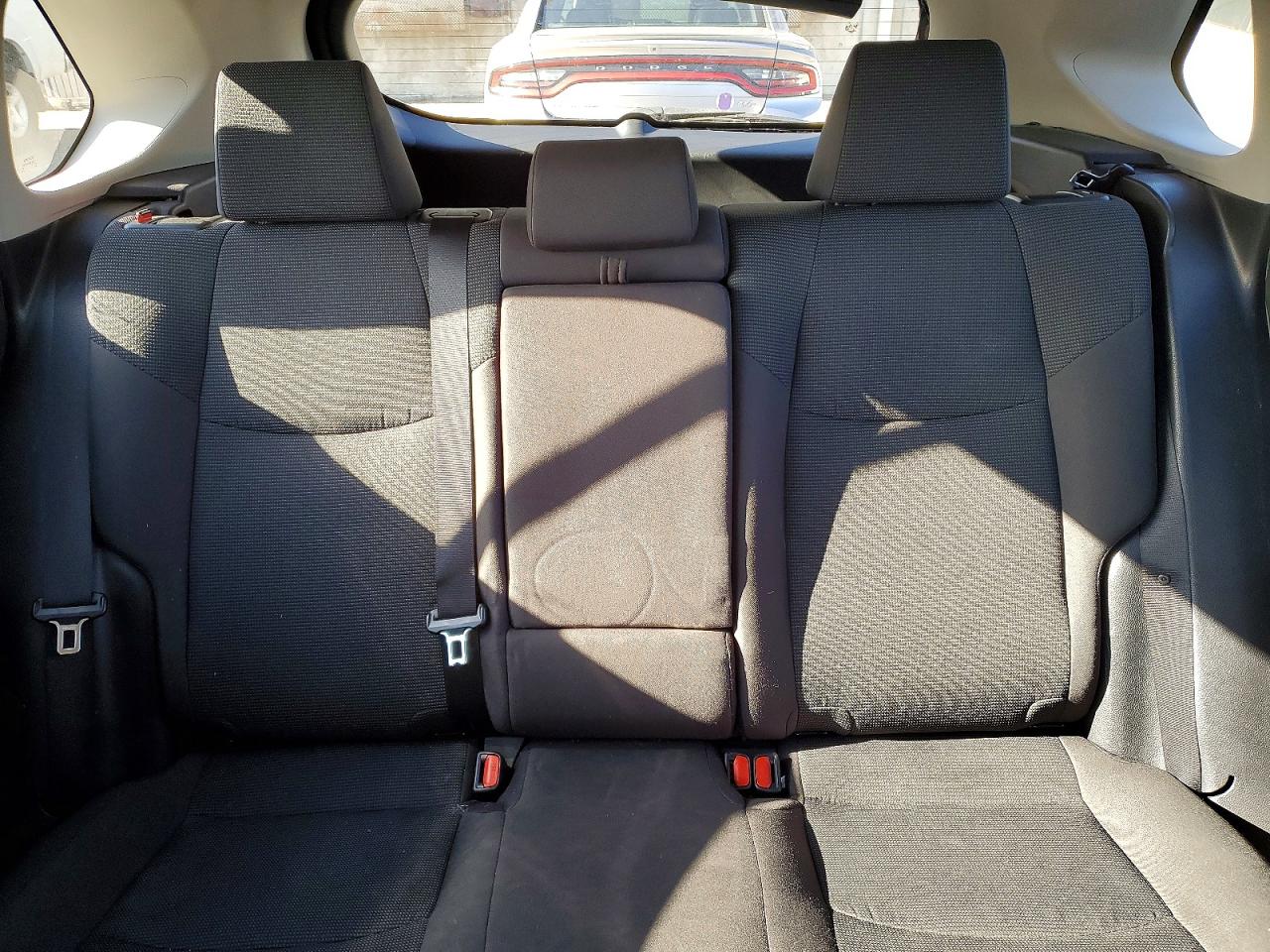 2021 TOYOTA RAV4 LE photo 28