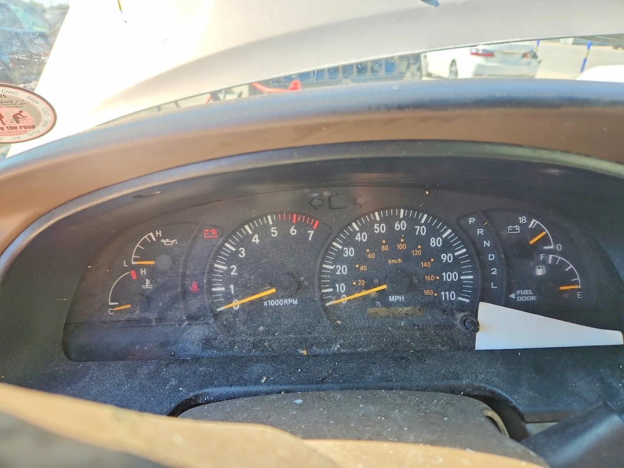 2002 TOYOTA TUNDRA SR5 V8 photo 9