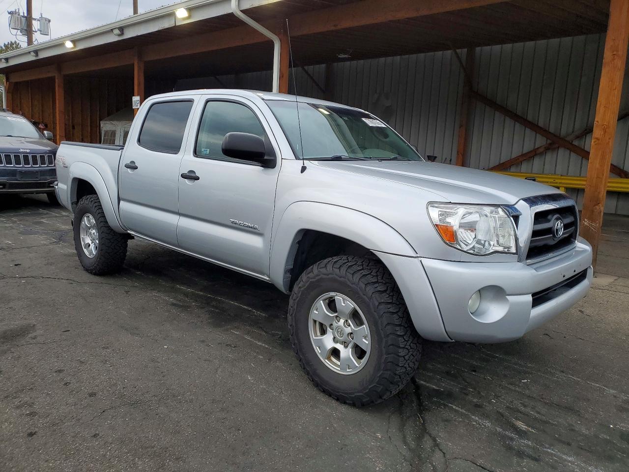 2005 TOYOTA TACOMA DOUBLE CAB photo 4