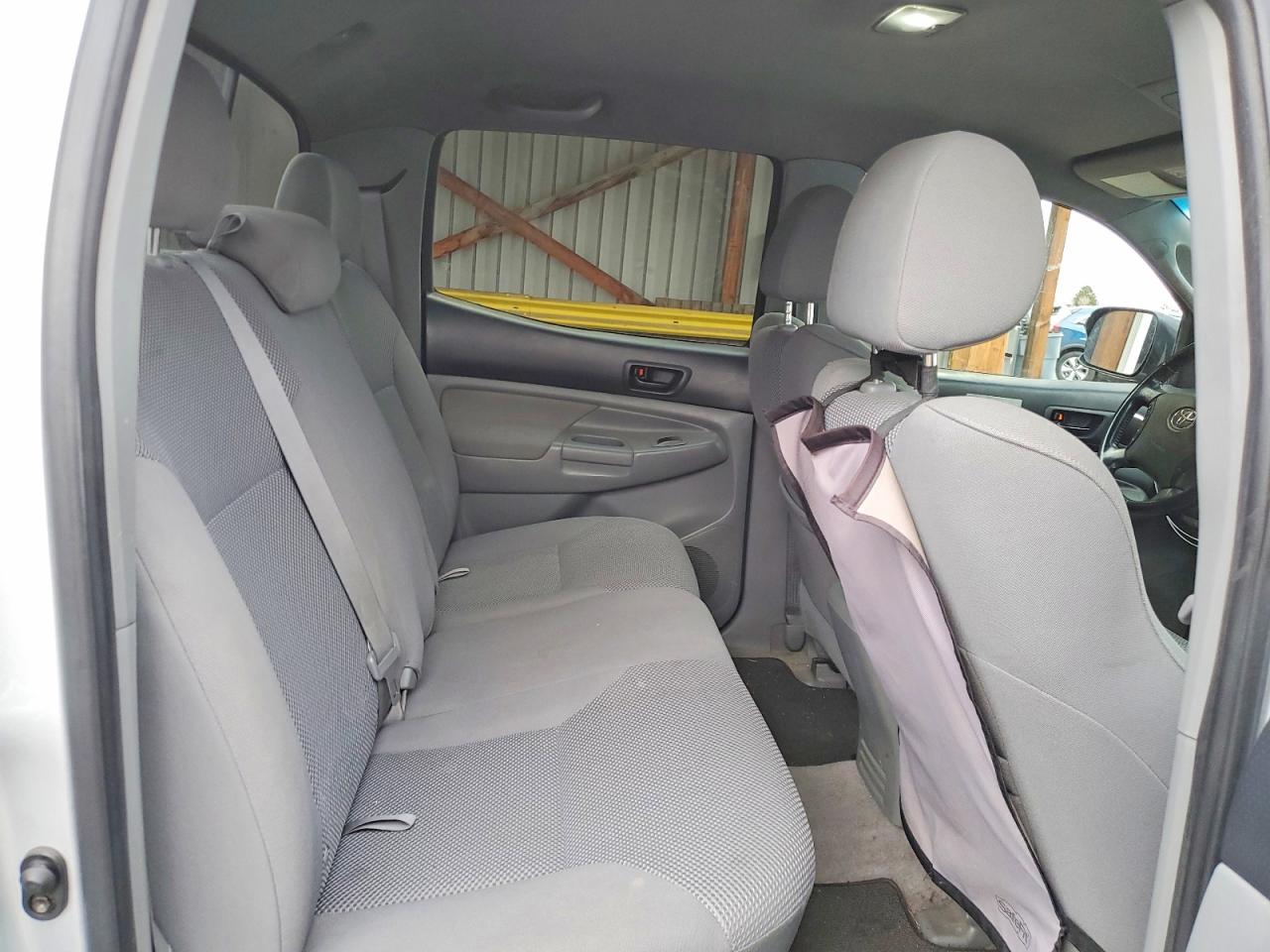 2005 TOYOTA TACOMA DOUBLE CAB photo 10