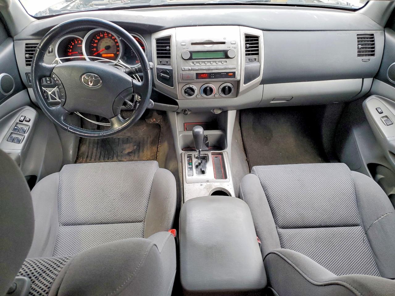 2005 TOYOTA TACOMA DOUBLE CAB photo 8