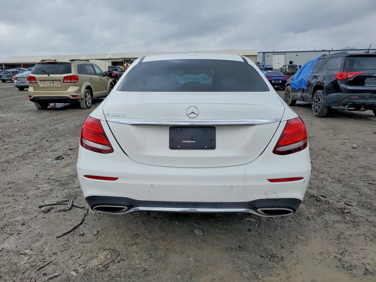 2017 MERCEDES-BENZ E 300 photo 6