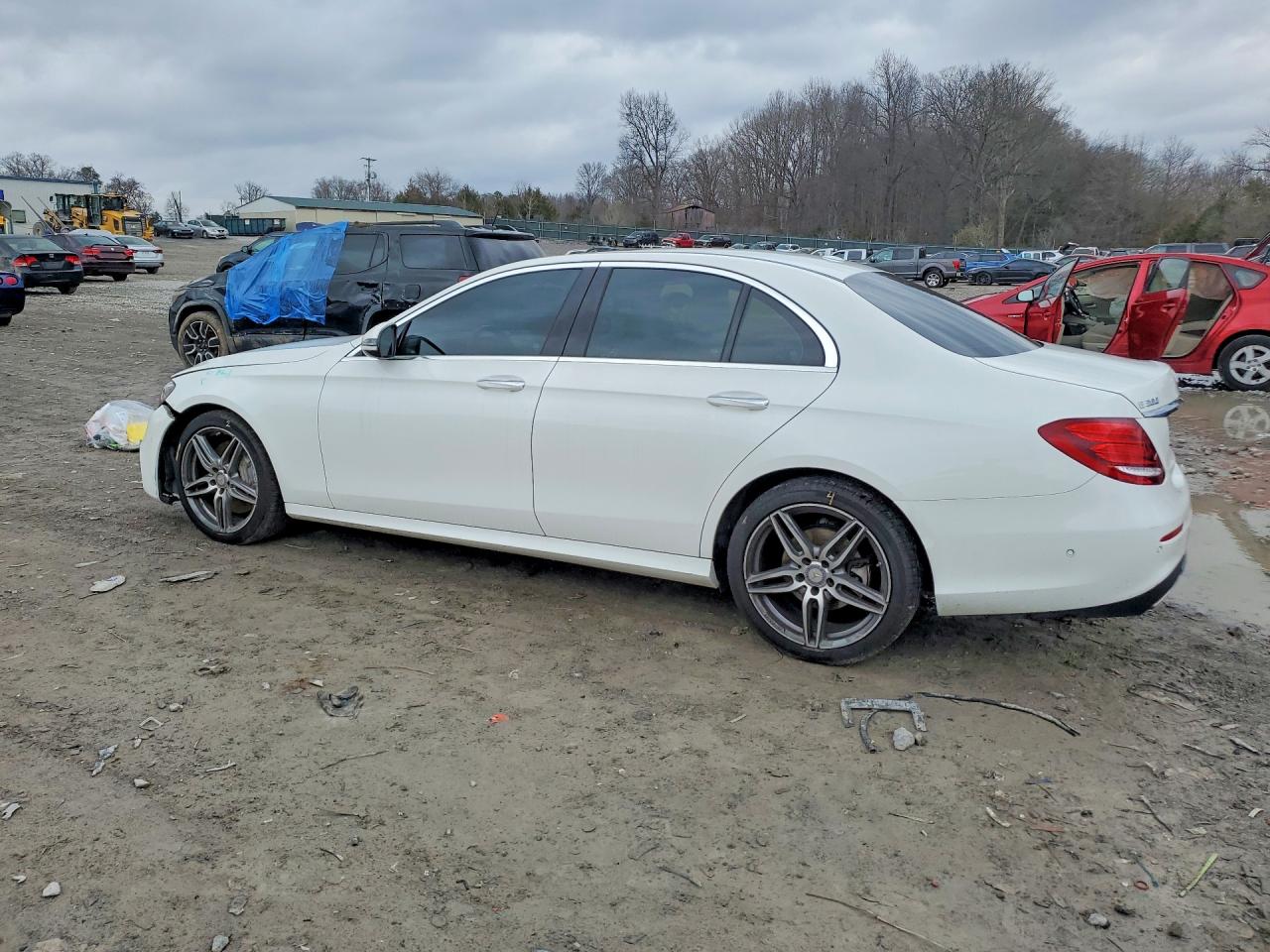 2017 MERCEDES-BENZ E 300 photo 2