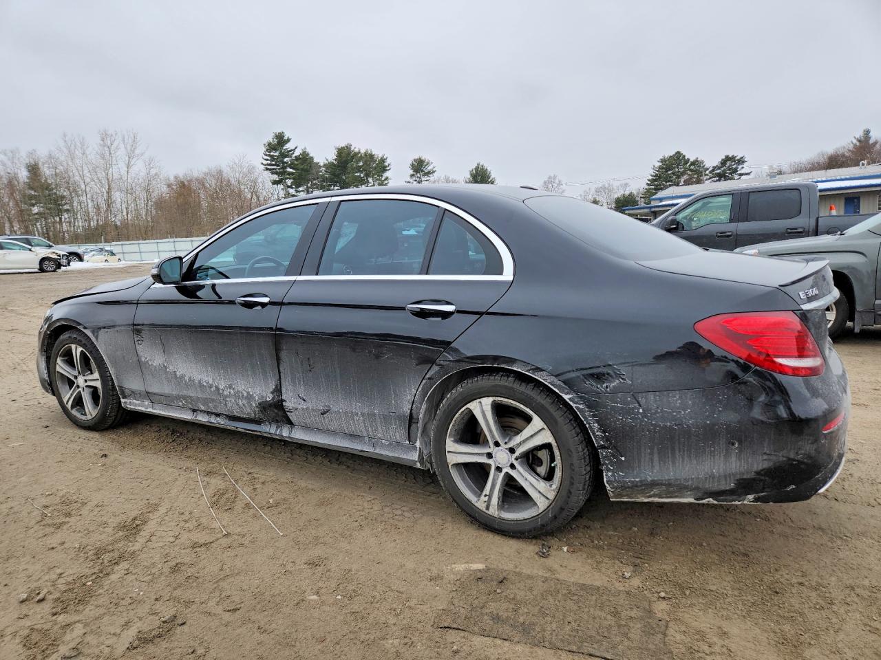 2017 MERCEDES-BENZ E 300 4MATIC photo 4