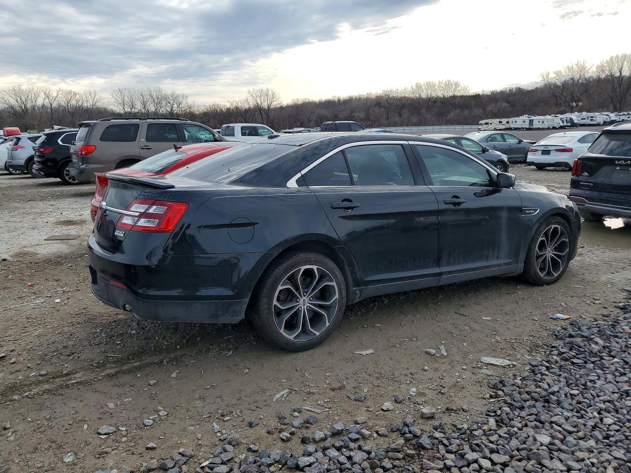 2015 FORD TAURUS SHO photo 5
