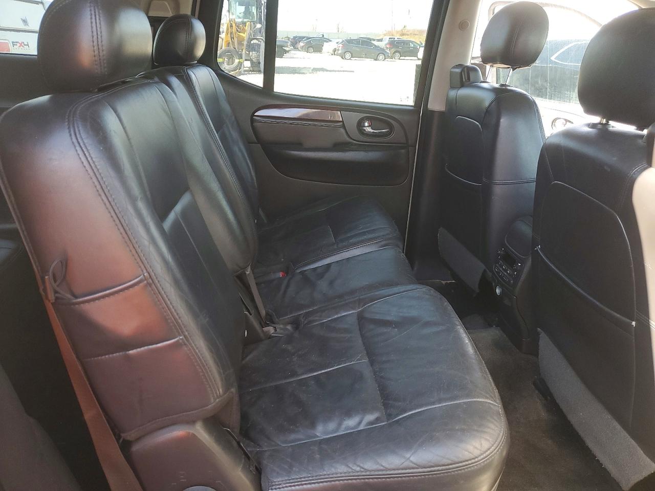 2006 GMC ENVOY DENALI XL photo 31