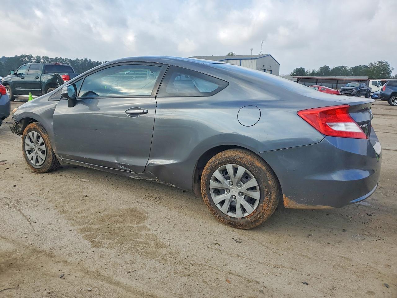2012 HONDA CIVIC LX photo 4