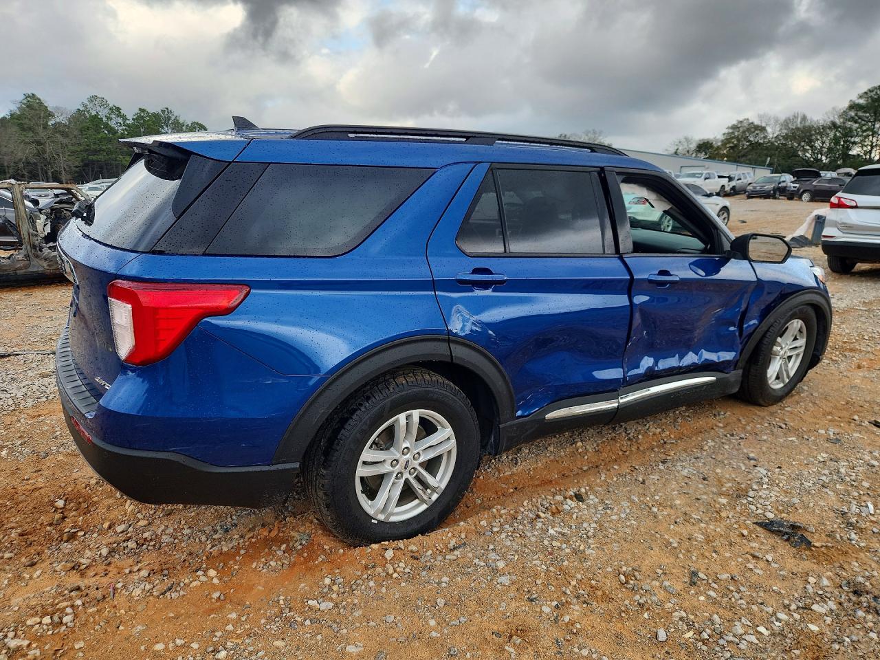 2023 FORD EXPLORER XLT photo 5