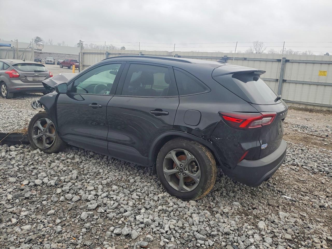 2025 FORD ESCAPE ST LINE photo 4