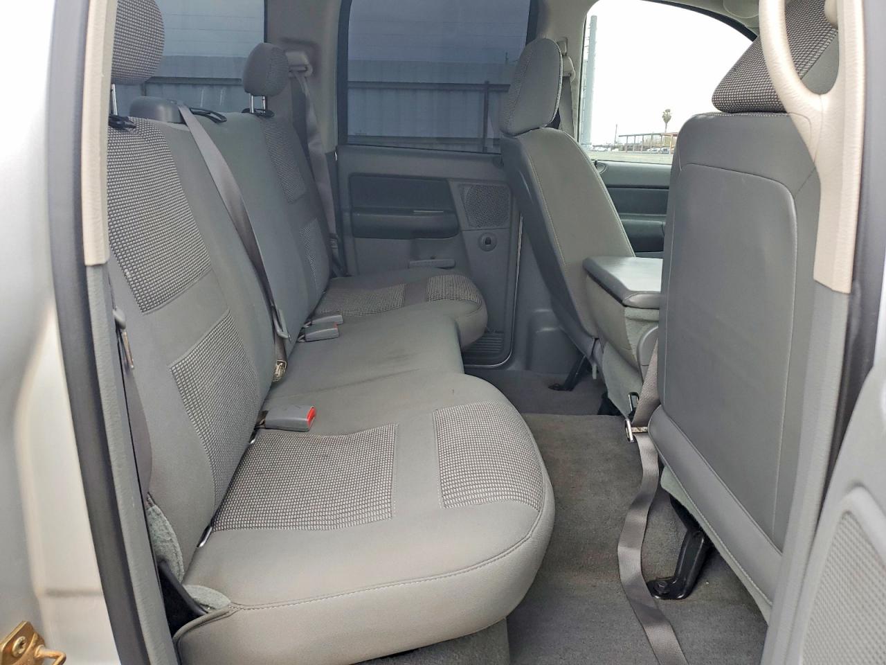 2006 DODGE RAM 1500 ST photo 19