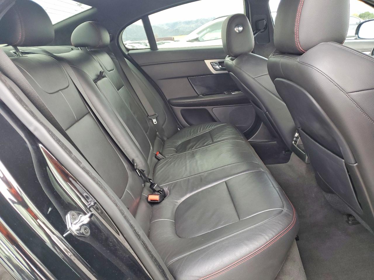 2015 JAGUAR XF 3.0 SPORT photo 10