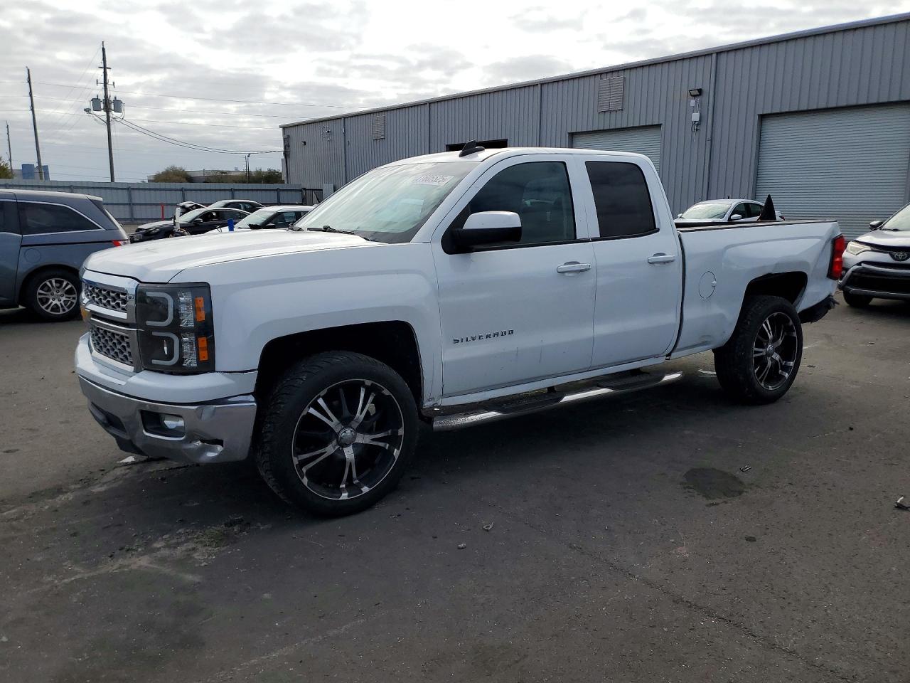 2015 CHEVROLET SILVERADO