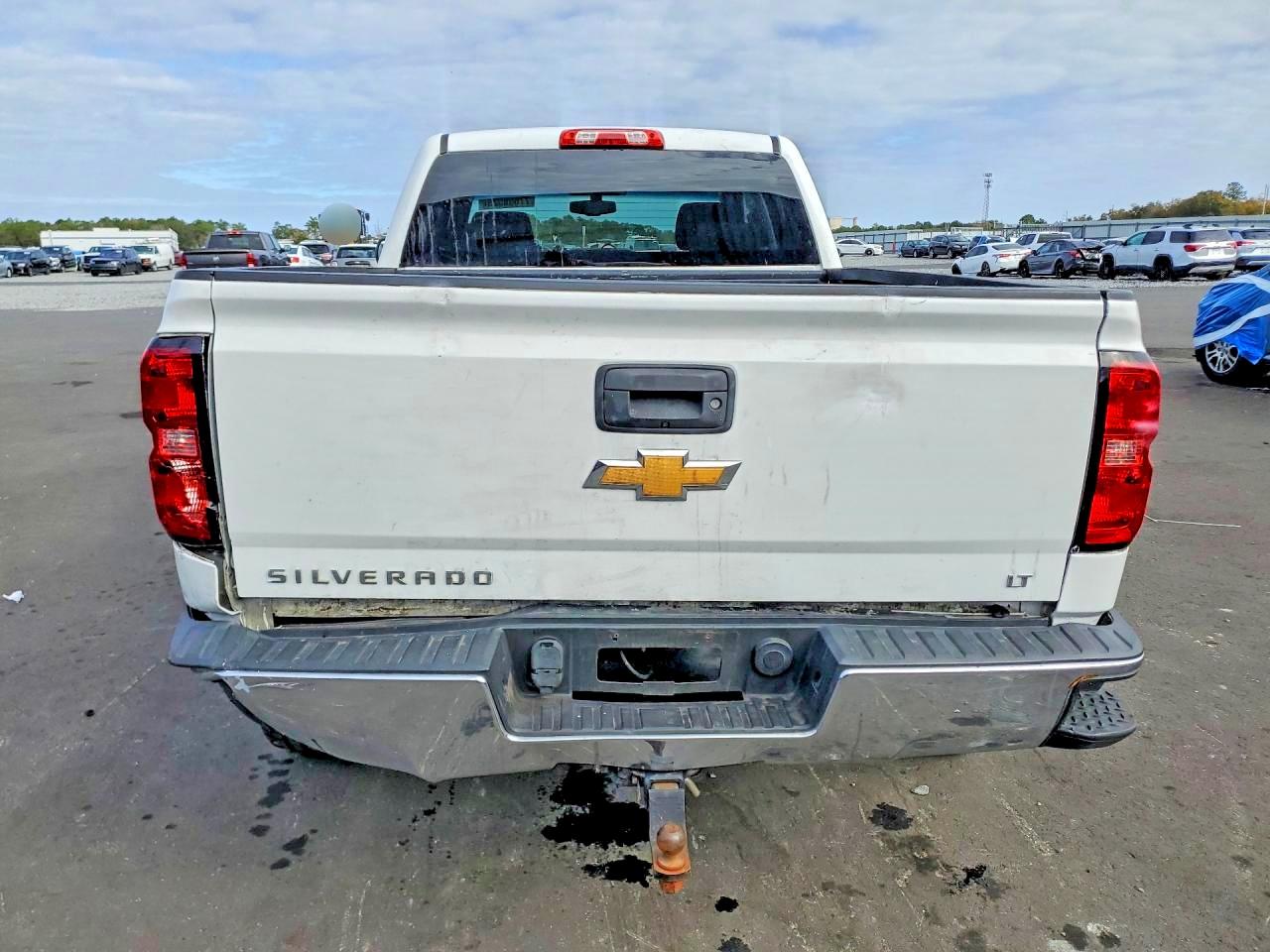 2015 CHEVROLET SILVERADO C1500 LT photo 6